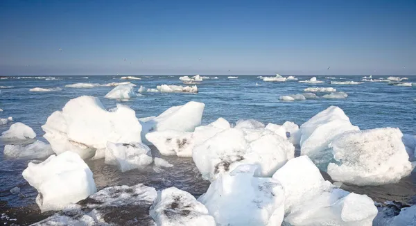 Icebergs Flotando Océano Atlántico Diamond Beach Islandia Sur — Foto de Stock
