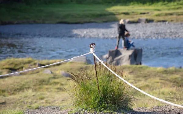 Kirkjufell Iceland August 2021 Foreign Tourists Ignoring Boundaries Set Icelandic — Stock Photo, Image