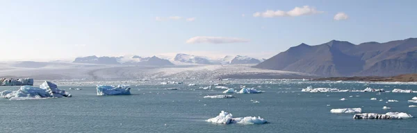 Айсберги Плавають Льодовику Йокулсарлон Ісландія Південь — стокове фото