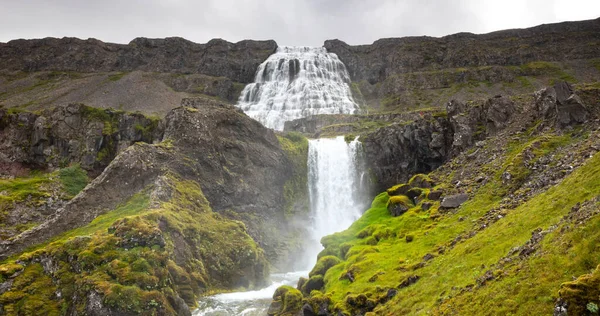 Dynjandi Västfjordarnas Mest Kända Vattenfall Och Ett Vackraste Vattenfallen Hela — Stockfoto