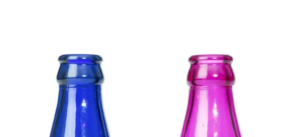 Часть Двух Старых Розовых Синих Бутылок Газировки Изолированных Белом — стоковое фото