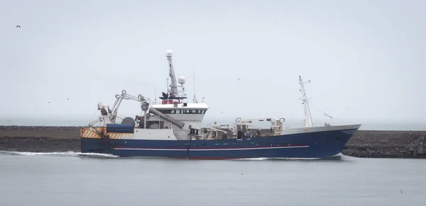 Commercieel Pelagisch Vissersvaartuig Dat Zuid Ijslandse Wateren Vist — Stockfoto