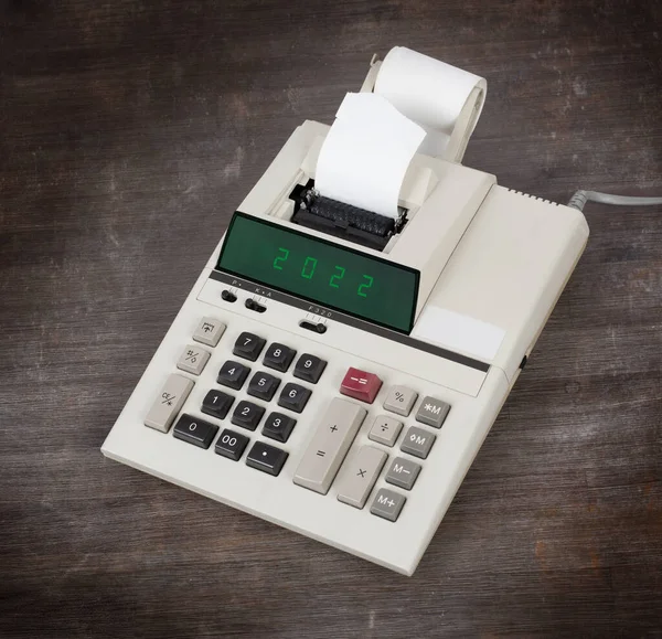 Stary Kalkulator Pokazujący Wyświetlany Tekst 2022 — Zdjęcie stockowe