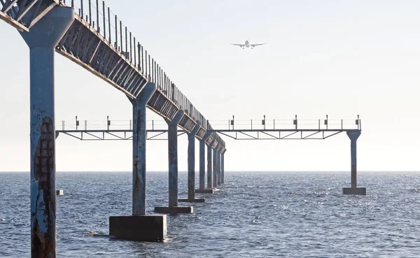 Avião Aterrissando Aeroporto Lanzarote Chegando Direção Mar — Fotografia de Stock