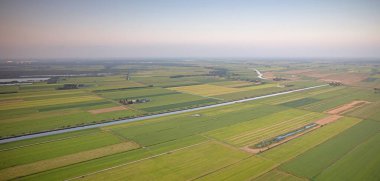 Hollanda 'nın kuzey illerinden biri olan Friesland' ın tarım arazisi, yukarıdan Friesland.