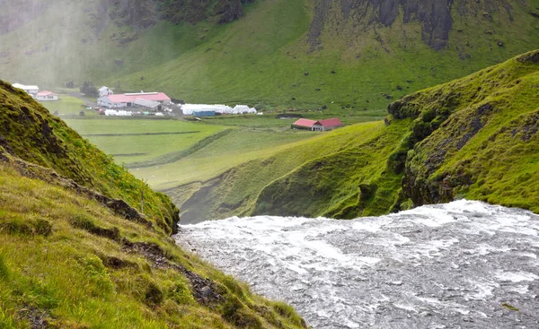 Skoga河在冰岛Skogafoss瀑布之前 — 图库照片