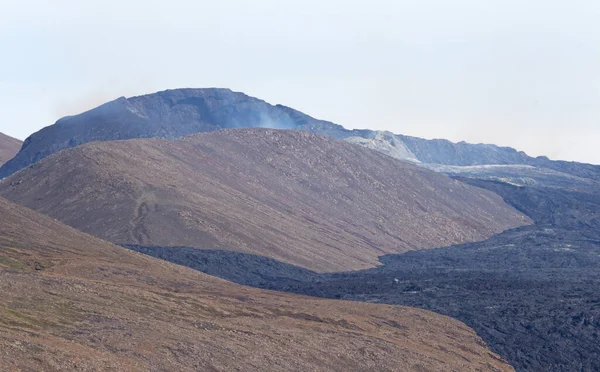 2021年夏のファグラダールフィヨルバル火山噴煙 — ストック写真