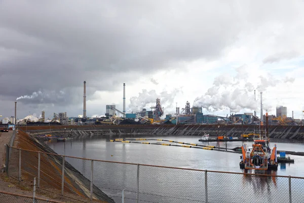 Steel Factory Plant Chimneys Netherlands Ship Front — Stock Photo, Image