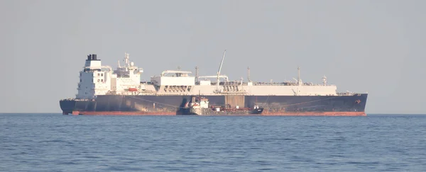 Tanque Gnl Mar Transportando Gnl Muito Necessário — Fotografia de Stock