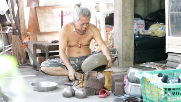 Vormgeving van alms kom in bangkok, thailand — Stockvideo