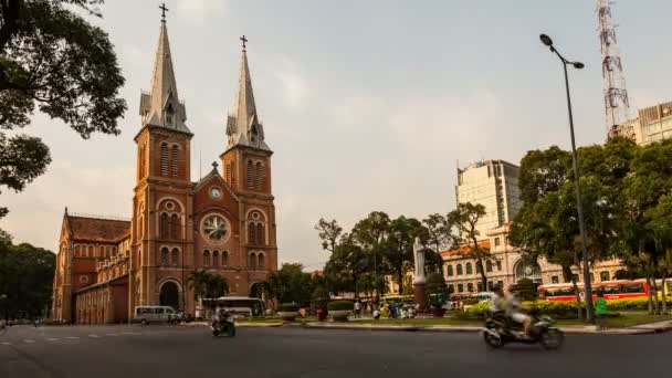 Timelapse de Saigón Basílica de Nuestra Señora Catedral — Vídeo de stock