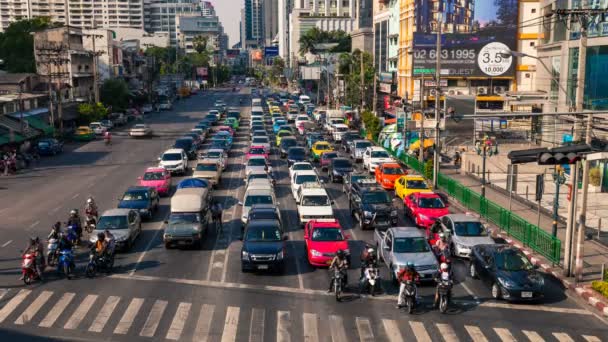 Tráfico en la ciudad — Vídeos de Stock