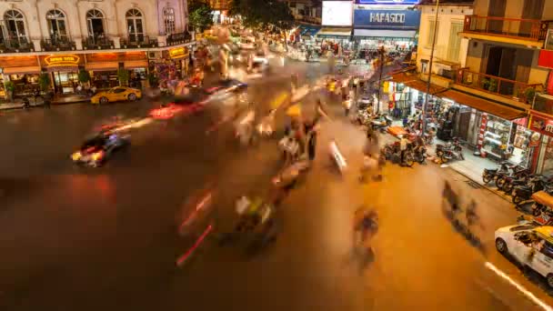 Lapso de tiempo de tránsito en el distrito de hoan kiem en hanoi, vietnam — Vídeos de Stock