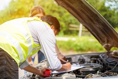 Otomatik kontrol motorunu kapat ve ekin onarımı yap ve müşteri siparişlerine göre güneş ve lens arka planına göre bir onarım listesi gönder.