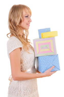 kadın ve hediye kutuları