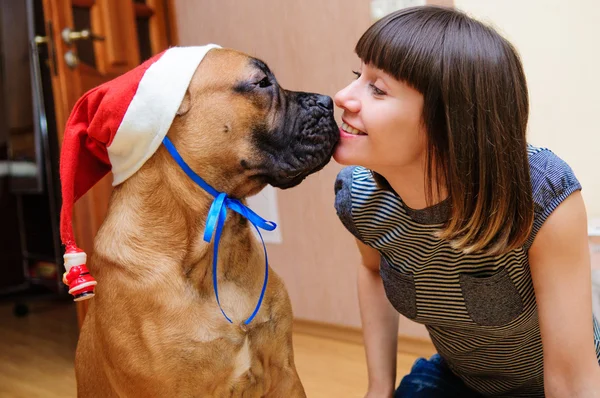 Vrouw en hond — Stockfoto