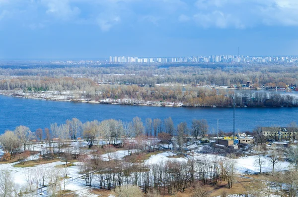 Blauwe lucht met wolk — Stockfoto