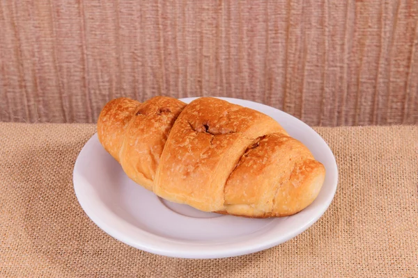 Croissant savoureux frais — Photo