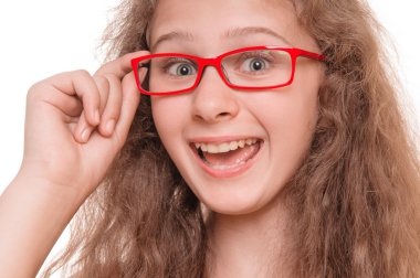 okuma gözlüğü ile kız