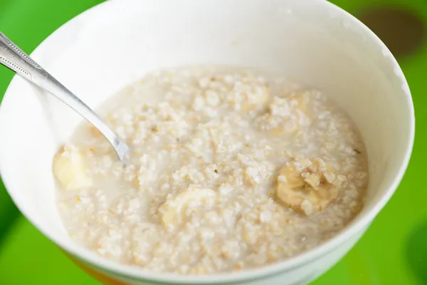 Bowl of oatmeal — Stock Photo, Image