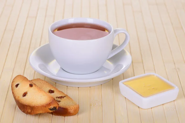 Biscoitos com chá — Fotografia de Stock