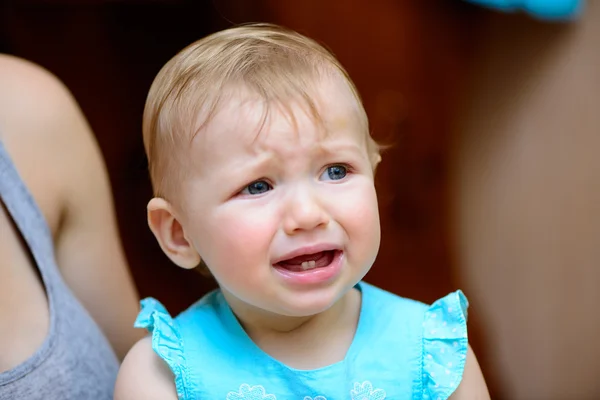 Pequeño bebé llorando —  Fotos de Stock
