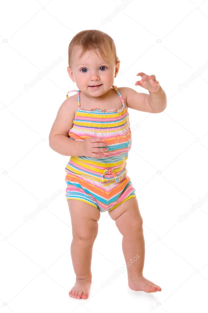Petite Fille Mignonne Avec Un Jouet Isolee Sur Un Fond Blanc Photographie Inna Astakhova C Petite Fille Mignonne Avec Un Jouet Isolee Sur Un Fond Blanc Photographie Inna Astakhova C
