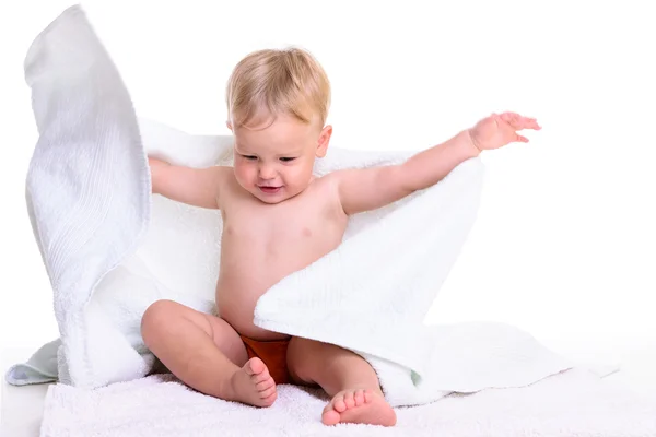 앉아있는 백인 아기 — 스톡 사진