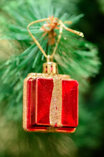 Christmas ornaments on Christmas tree — Stock Photo, Image