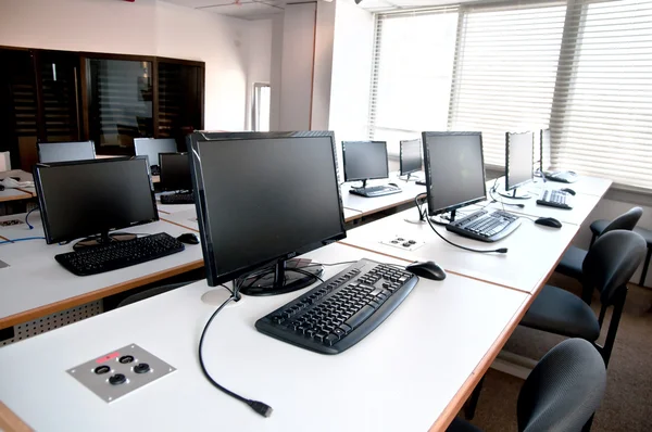 Row of computers — Stock Photo, Image