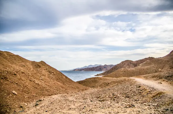 Ver en el agujero azul — Foto de Stock