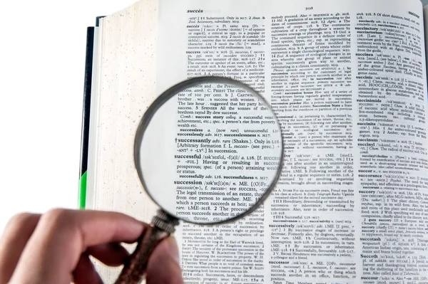 Word'ü başarılı bir büyüteç