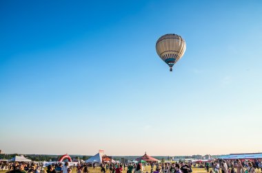 Müzik Festivali yukarıda hava balonu