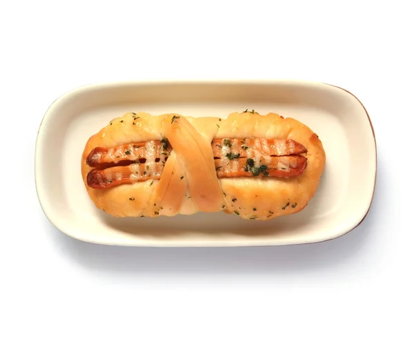 Pane salsiccia sul piatto — Foto Stock