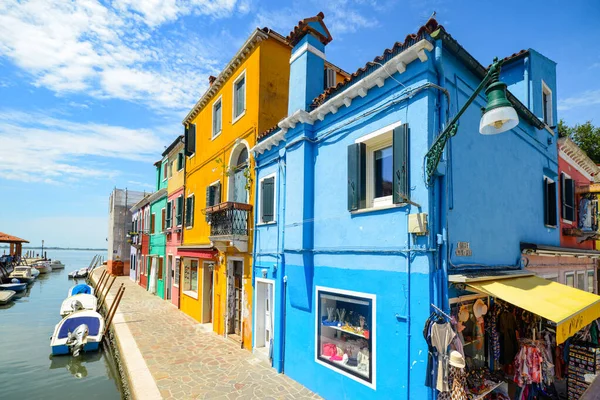 Burano Island Venice Italy July 2022 Tourists Sovereign Shops Main — Stok fotoğraf