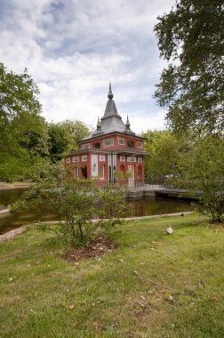 küçük balıkçı evi