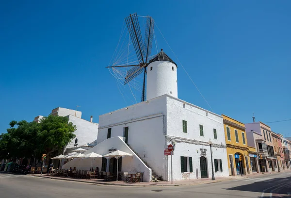 Ciutadella Menorca Spanje Augustus 2021 Oude Molen Omgetoverd Tot Restaurant — Stockfoto