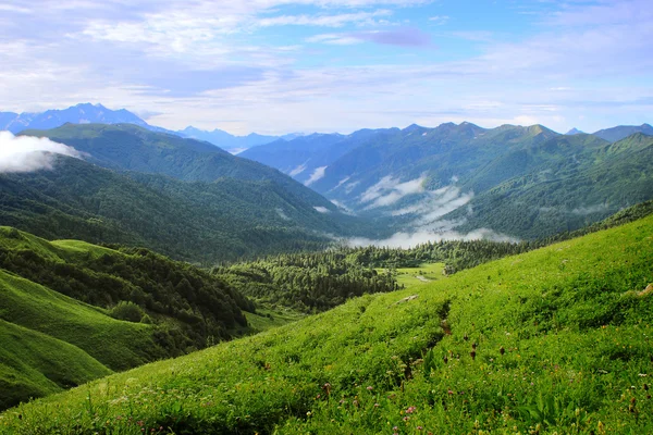 Vackert bergslandskap — Stockfoto