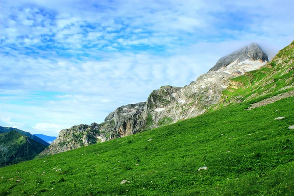 Vackra bergssidan landskap — Stockfoto