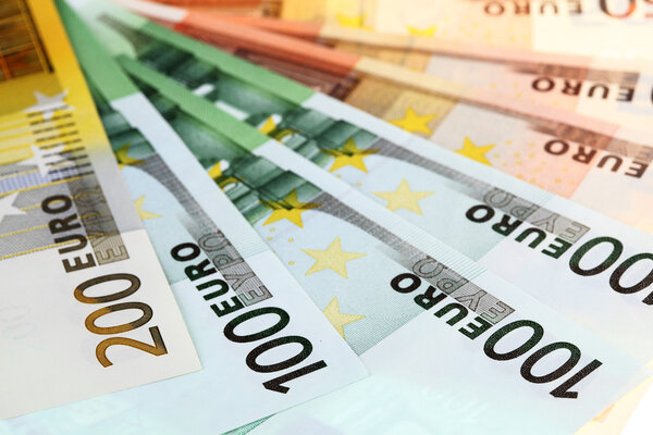 Банкноты евро (вентилятор)
)