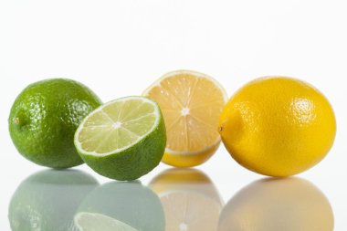taze limes ve limon