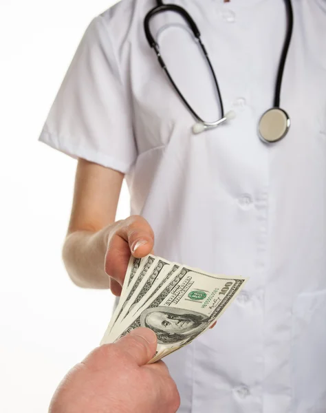 Patient paying medical service — Stockfoto