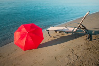 Sakin sabah deniz kıyısı