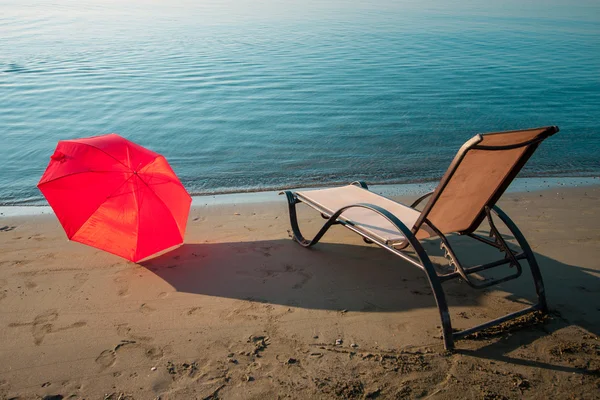 Playa tranquila por la mañana — Foto de Stock