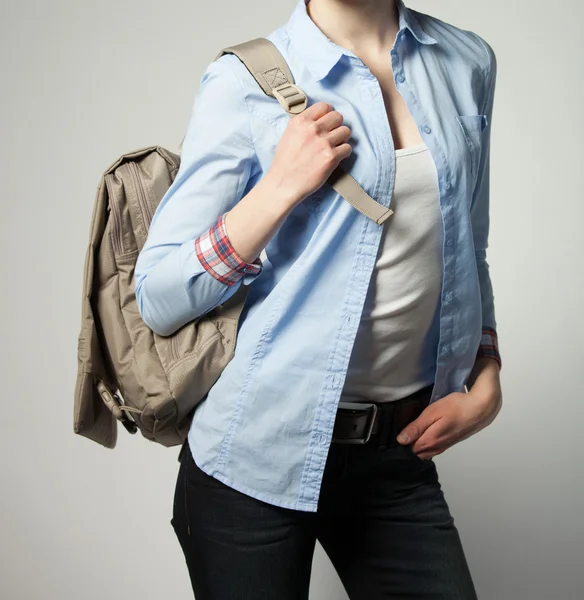 Estudiante con una bolsa — Foto de Stock