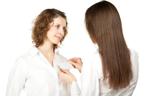 Jonge vrouwen bevestiging badge op zakelijke bijeenkomst of conferentie — Stockfoto