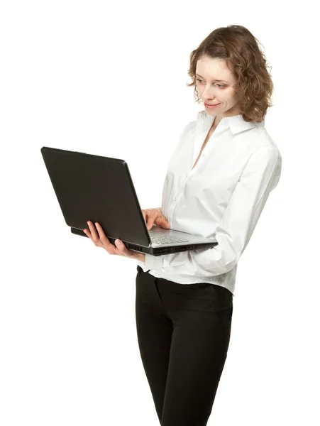 Junge Frau mit Laptop — Stockfoto