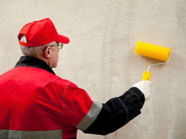 ressam işyerinde