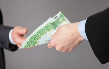 iş adamı kabul para teklif