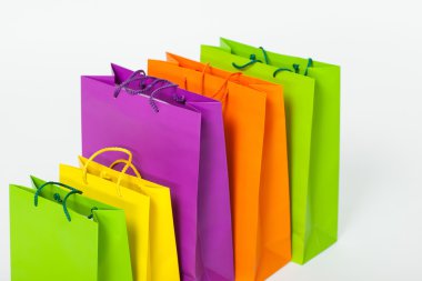 çok renkli alışveriş torbaları